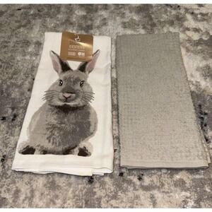 DEBORAH CONNOLLY Set 2 KITCHEN TOWELS BUNNY RABBITS GRAY WHITE‎ New